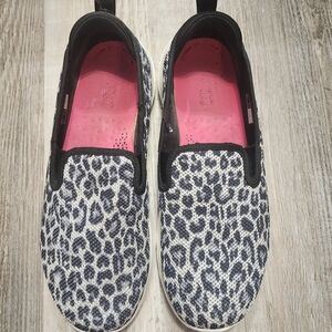 SKECHERS GO WALK SIZE 8.5